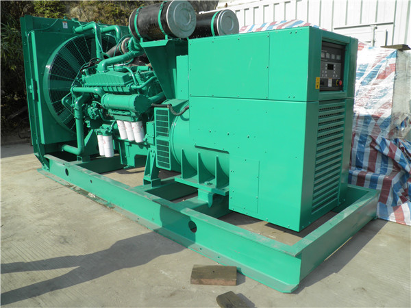 昔阳出租发电机 发电机组厂家：柴油发电机组的控制屏的作用是什么？